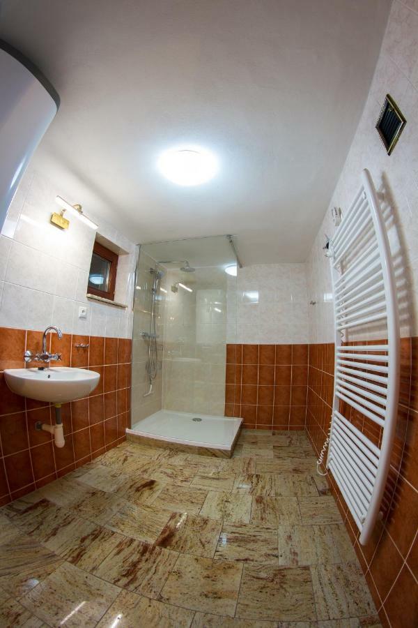 Maison d'hôtes Burg Nad Banskou Stiavnicou à Stiavnicke Bane Extérieur photo
