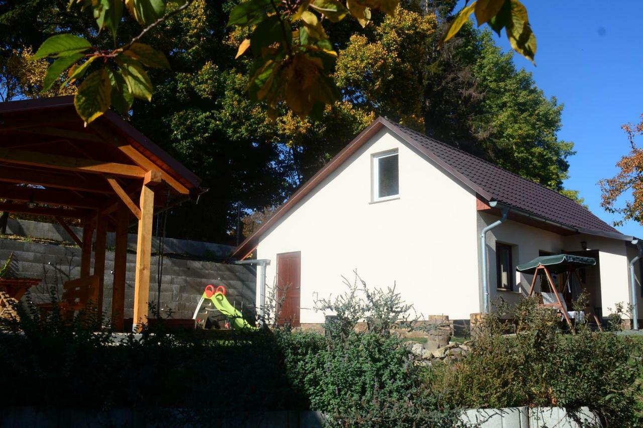 Maison d'hôtes Burg Nad Banskou Stiavnicou à Stiavnicke Bane Extérieur photo